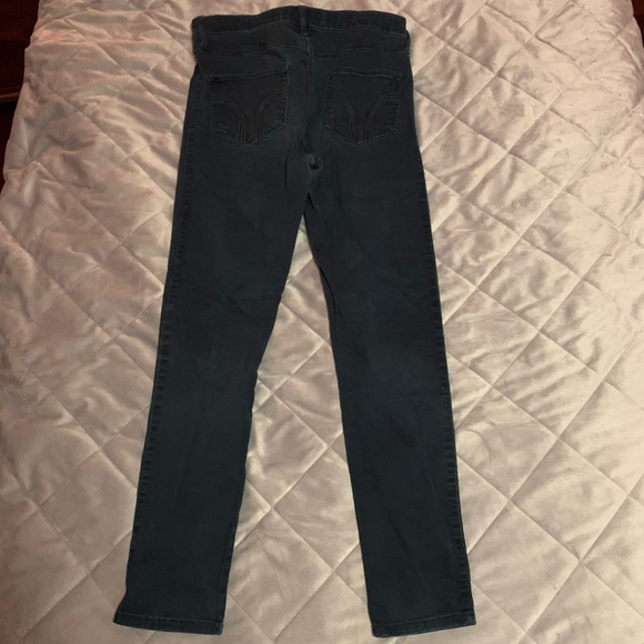 Hollister Jeans - Picture 2 of 3